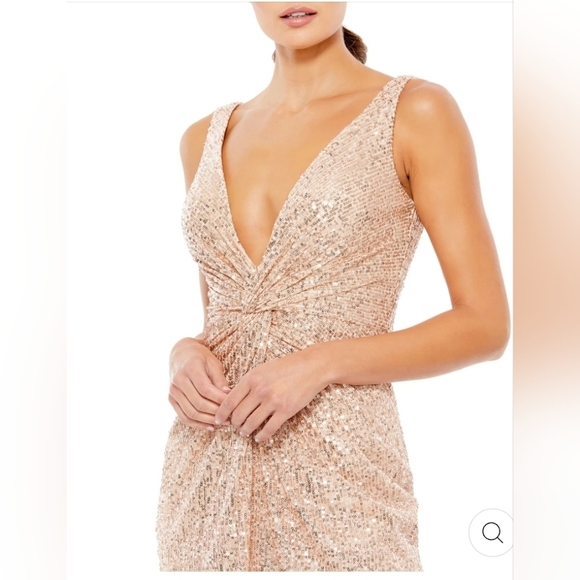 Ieena for Mac Duggal, Front Twist Plunging Sequined Mini Dress,Rose Gold,Size 12 - Picture 3 of 10